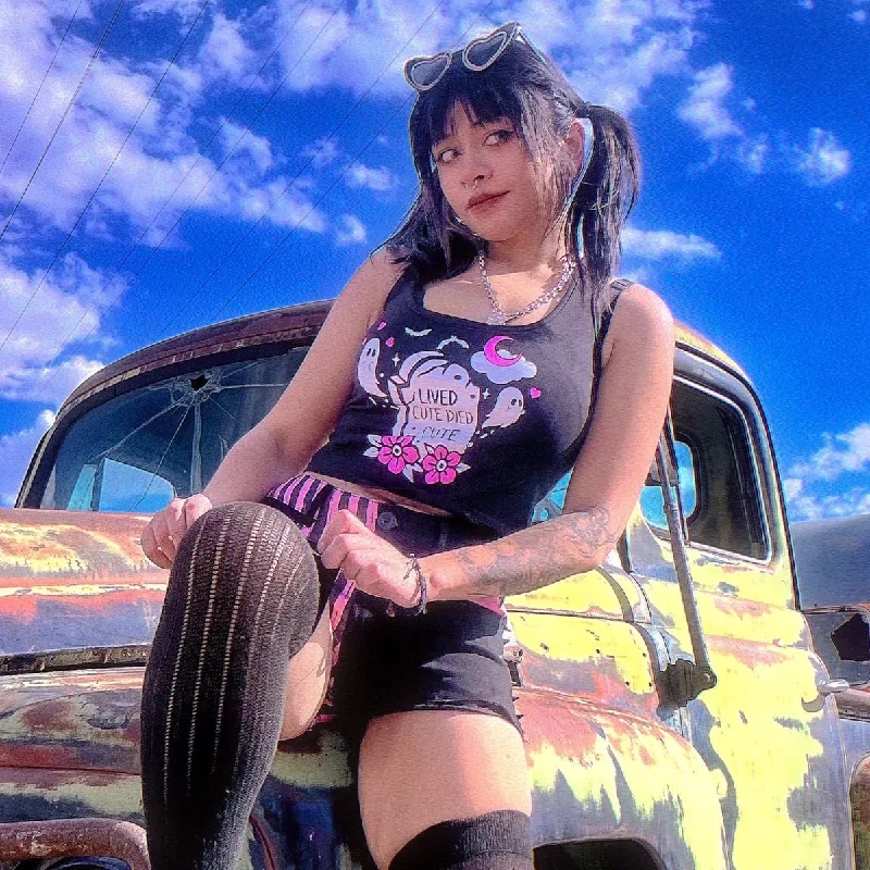 Weekend Bargains Await You Lived Cute Died Cute Cropped Tank Top