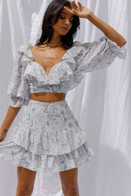 Value Pack Kiss And Tell Ruffle Trim Balloon Sleeve Crop Top Rose Print Ink