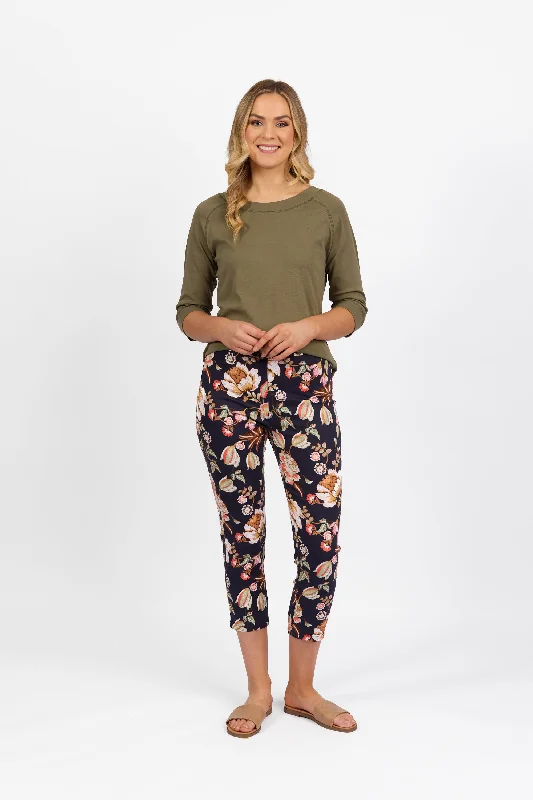 Weekend Offers That Amaze 274LW Freya - Printed Slim Leg 7/8 Length Lightweight Pull On