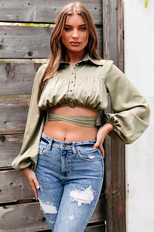 Weekend Deals That Amaze Elowen Silk Button Down Collared Crop Top (Olive)