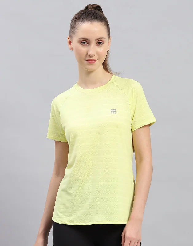 Discount Days Women Yellow Self Design Round Neck Half Sleeve Top