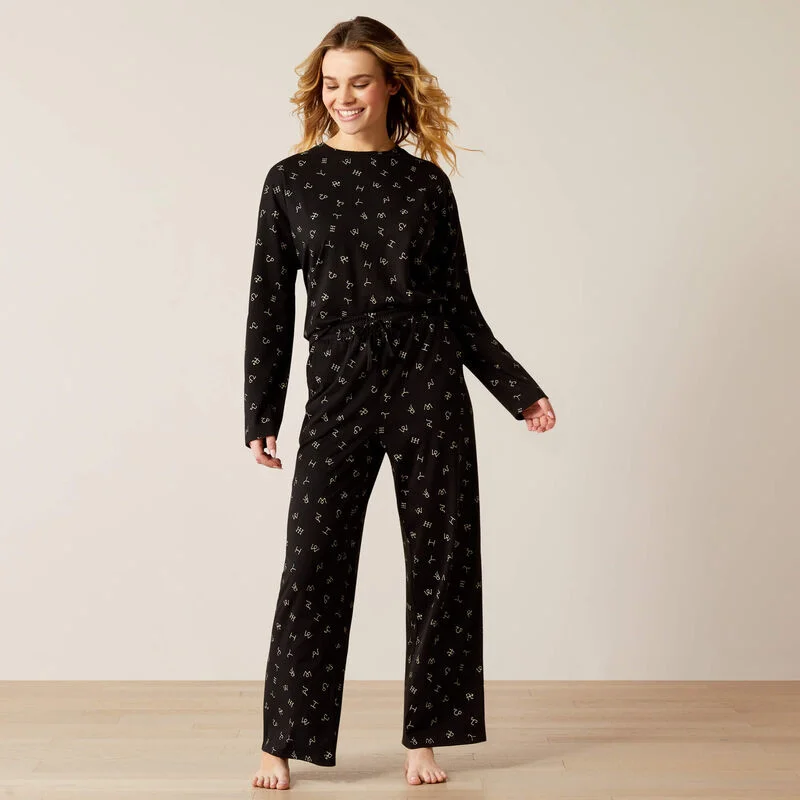 Early Access Ariat Women's Dreams Pajama Set in Black Cattle Brand Print
