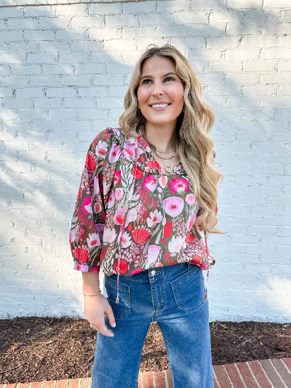 Weekend Specials Just for You Pink Mod Floral Top