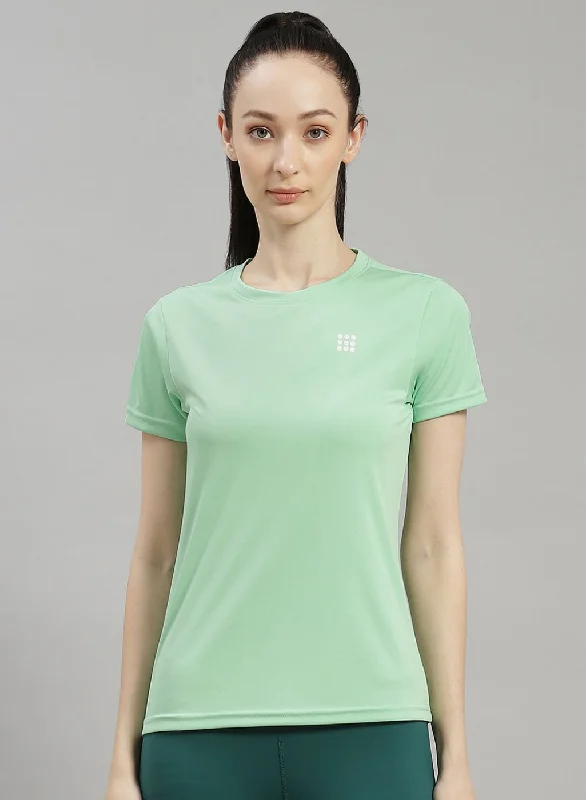 Weekend Discounts to Relish Women Green Solid Top