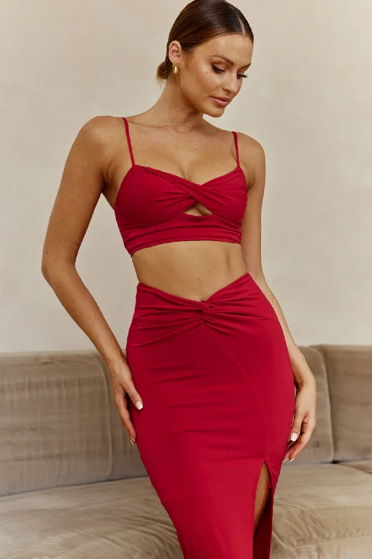 Weekend Savings Extravaganza One Night Only Twist Bust Cami Strap Crop Top Wine