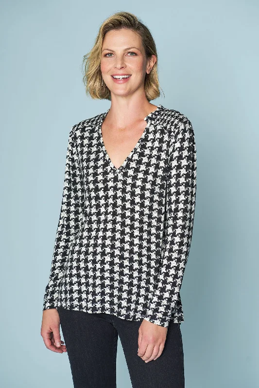 Big Savings Printed Shirred Top - Houndstooth