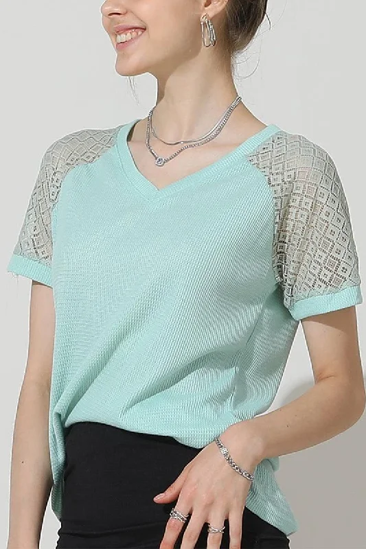 Weekend Discounts to Delight PUNCHING LACE SLEEVE V NECK WAFFLE TOP