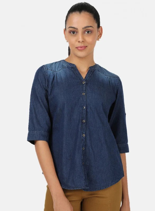 Instant Savings Womens Blue Light Wash Top