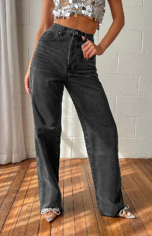 Weekend Shopping Bliss Essie Black Straight Leg Jeans